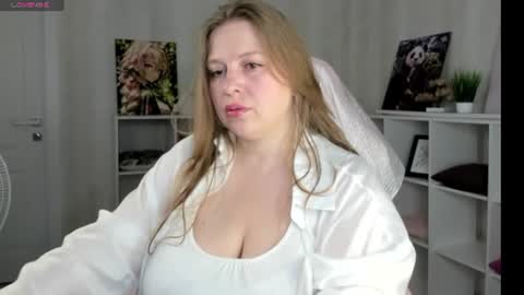 Snapshot of cleoxotie chatting on July 1, 9:22 am cleoxotie online show from July 1, 9:22 am