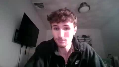 Snapshot of clint_wood chatting on November 10, 5:23 pm clint_wood online show from November 10, 5:23 pm