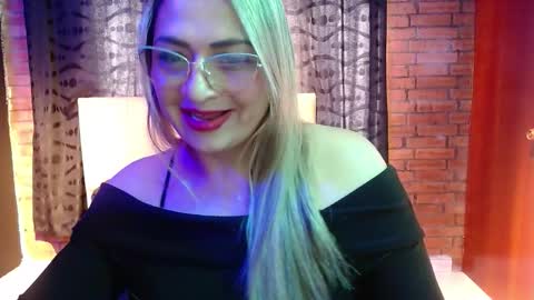 Snapshot of clio_queen chatting on February 4, 8:25 pm celeste online show from February 4, 8:25 pm