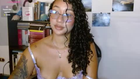 Clitia online show from November 6, 12:33 am