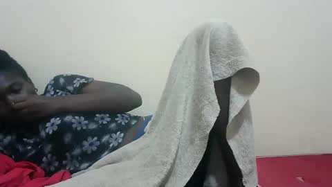 Snapshot of clity_creamer chatting on September 18, 12:01 am clity_creamer online show from September 18, 12:01 am