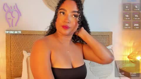 Snapshot of cloe_25 chatting on October 9, 2:31 am cloe_25 online show from October 9, 2:31 am