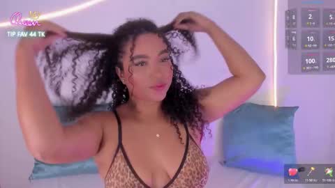 Snapshot of cloe_25 chatting on February 12, 11:11 pm cloe_25 online show from February 12, 11:11 pm