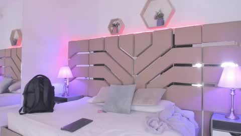 Cloe Online de 600 a 1400 online show from October 4, 11:41 am