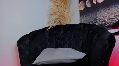 Cloe online show from November 28, 6:32 pm