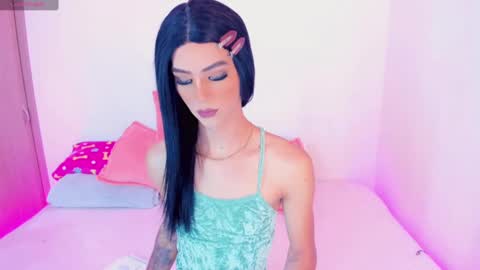 Snapshot of cloe_reminton_ chatting on February 21, 6:07 am CLOE REMINTON online show from February 21, 6:07 am