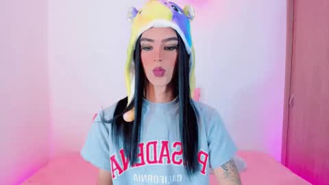 Snapshot of cloe_reminton_ chatting on March 2, 10:56 am CLOE REMINTON online show from March 2, 10:56 am