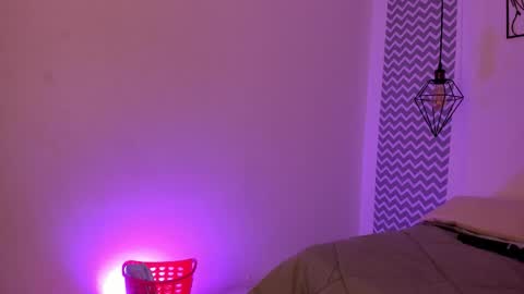 Snapshot of cloehonney chatting on November 24, 10:42 pm cloe online show from November 24, 10:42 pm