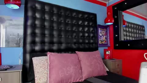 ---Cloe--- online show from October 19, 8:42 pm