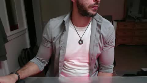 Cloud online show from October 28, 10:34 pm