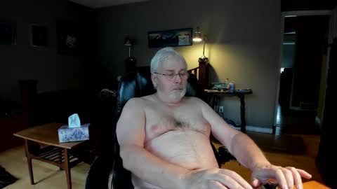 Snapshot of cloudalert62 chatting on December 5, 6:11 pm cloudalert62 online show from December 5, 6:11 pm