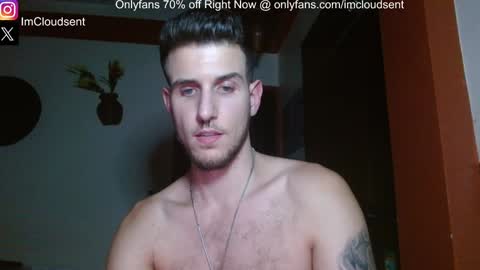 Snapshot of cloudsent chatting on December 11, 5:15 pm 35 videos 50 pictures ---- IGTwitter ImCloudsent online show from December 11, 5:15 pm
