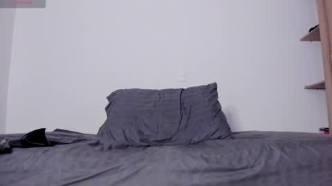 Snapshot of cloudy_pigdude chatting on March 6, 8:08 am CRISTIAN online show from March 6, 8:08 am