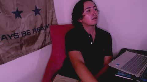 Snapshot of cloudycumster chatting on April 23, 4:24 am CL0UDY BOYZ online show from April 23, 4:24 am