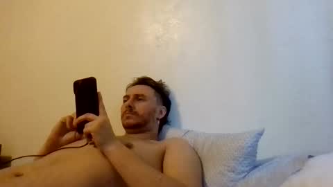 Snapshot of cloudyydayzz chatting on March 9, 4:11 pm tallhungandcloudy online show from March 9, 4:11 pm