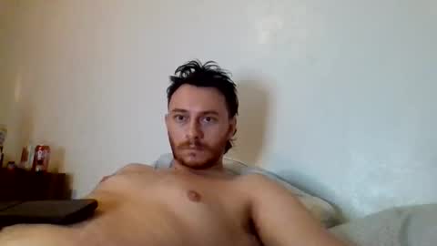 Snapshot of cloudyydayzz chatting on March 21, 8:19 am tallhungandcloudy online show from March 21, 8:19 am