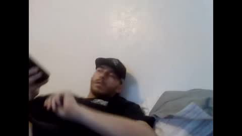 Snapshot of cloudyydayzz chatting on March 30, 9:27 pm tallhungandcloudy online show from March 30, 9:27 pm