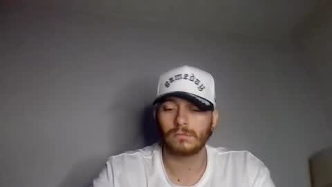 Snapshot of cloudyydayzz chatting on April 1, 6:25 am tallhungandcloudy online show from April 1, 6:25 am