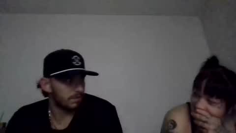 Snapshot of cloudyydayzz chatting on April 14, 11:16 am tallhungandcloudy online show from April 14, 11:16 am