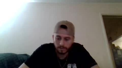 Snapshot of cloudyydayzz chatting on April 15, 4:52 am tallhungandcloudy online show from April 15, 4:52 am