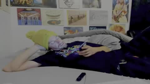 cloudyystarr666 online show from January 9, 12:30 pm