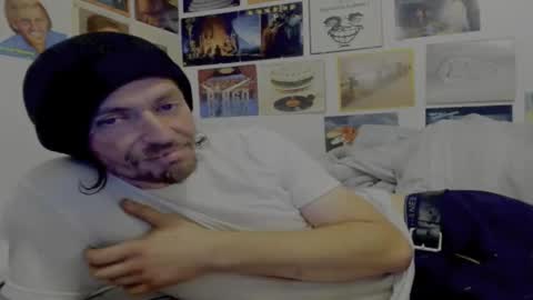 cloudyystarr666 online show from January 10, 7:21 am