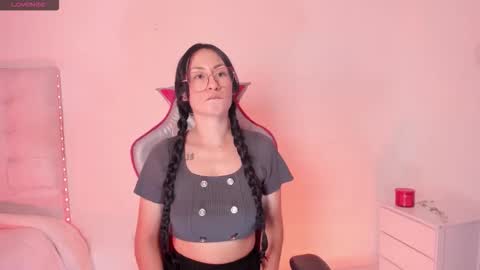 Chloe  online show from November 7, 1:49 am