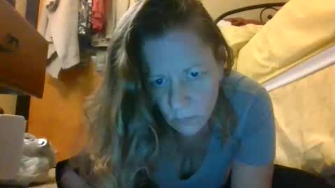 Snapshot of cmorrah chatting on April 13, 3:45 am Cmoto online show from April 13, 3:45 am