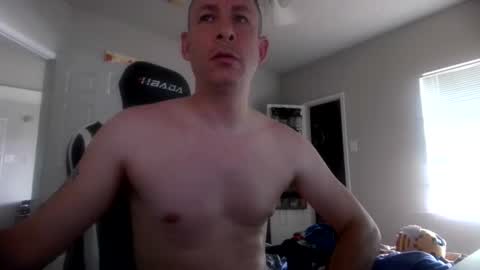 Snapshot of cmypenis chatting on June 7, 5:06 pm Master Bates online show from June 7, 5:06 pm