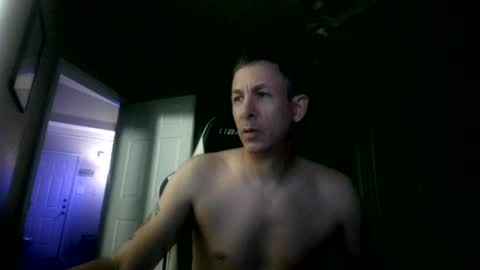 Snapshot of cmypenis chatting on June 17, 7:11 am Master Bates online show from June 17, 7:11 am
