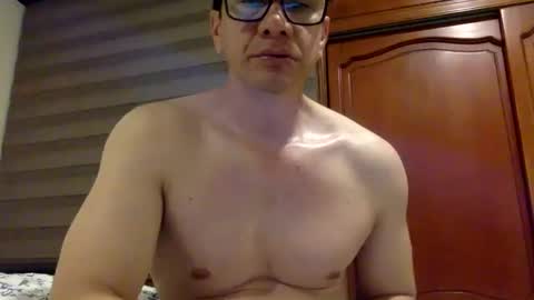 Snapshot of coach2020 chatting on September 26, 1:09 am coach2020 online show from September 26, 1:09 am