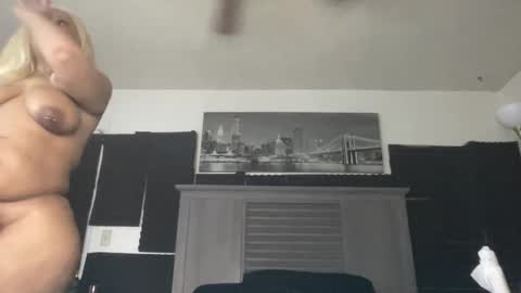 CocaNutt online show from December 21, 2:02 pm