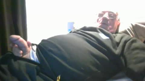 Snapshot of cock9635 chatting on February 13, 11:39 am cock9635 online show from February 13, 11:39 am