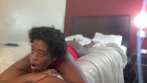 coco_dabaddest25 online show from October 5, 5:17 am