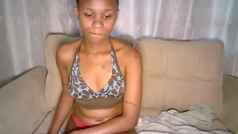 Snapshot of coco_gustavoh chatting on October 26, 9:26 am africana couples online show from October 26, 9:26 am