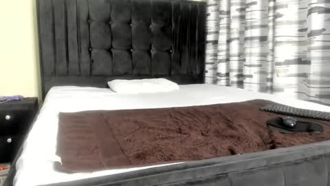 Snapshot of coco_leila chatting on February 18, 9:54 am coco_leila online show from February 18, 9:54 am