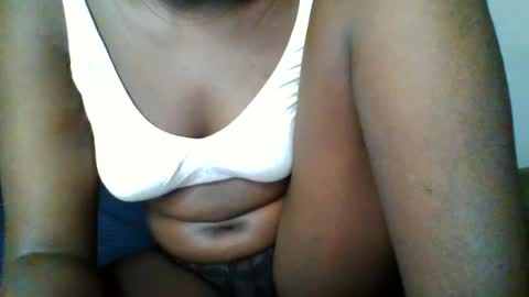 Snapshot of coco_vixen9 chatting on July 21, 5:48 pm coco vixen9 online show from July 21, 5:48 pm