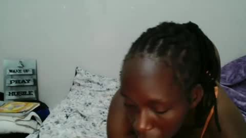 cocoalush9819 online show from October 22, 3:40 am