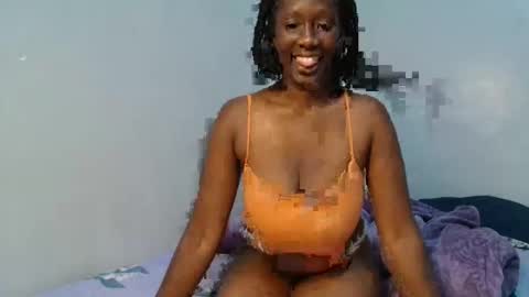 cocoalush9819 online show from December 3, 6:17 pm