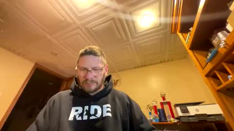 Snapshot of codeman9998 chatting on March 3, 4:24 pm codeman9998 online show from March 3, 4:24 pm