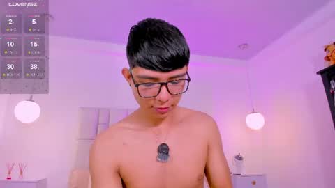 Snapshot of codytwink_ chatting on June 18, 11:25 am Cody online show from June 18, 11:25 am