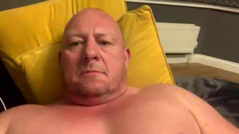 col4nows online show from November 12, 11:03 pm