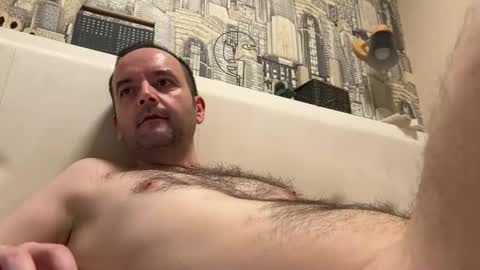 colambus83 online show from April 3, 7:45 pm