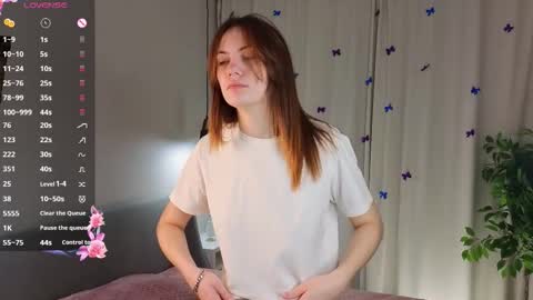 Snapshot of colbymcroberts chatting on February 3, 1:26 am Carry online show from February 3, 1:26 am