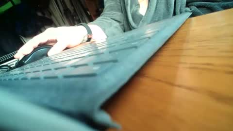 Snapshot of colchuck chatting on February 12, 3:51 pm colchuck online show from February 12, 3:51 pm