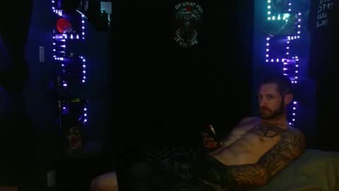 colevan2390 online show from December 20, 3:24 am