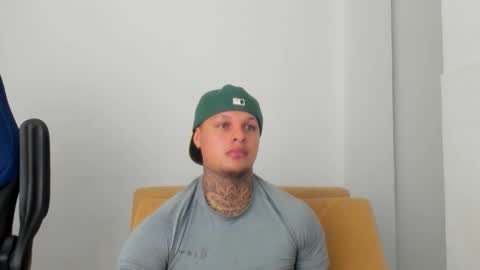 Snapshot of colin_prince2 chatting on December 4, 5:16 am COLIN online show from December 4, 5:16 am