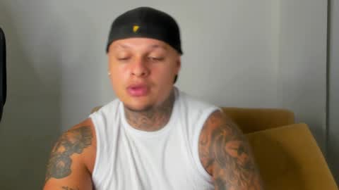 Snapshot of colin_prince2 chatting on December 11, 4:49 am COLIN online show from December 11, 4:49 am