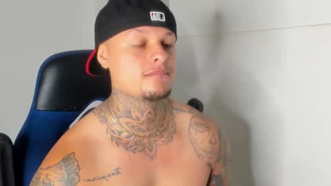 Snapshot of colin_prince2 chatting on December 22, 4:48 pm COLIN online show from December 22, 4:48 pm