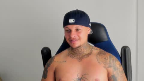 Snapshot of colin_prince2 chatting on December 24, 6:44 am COLIN online show from December 24, 6:44 am